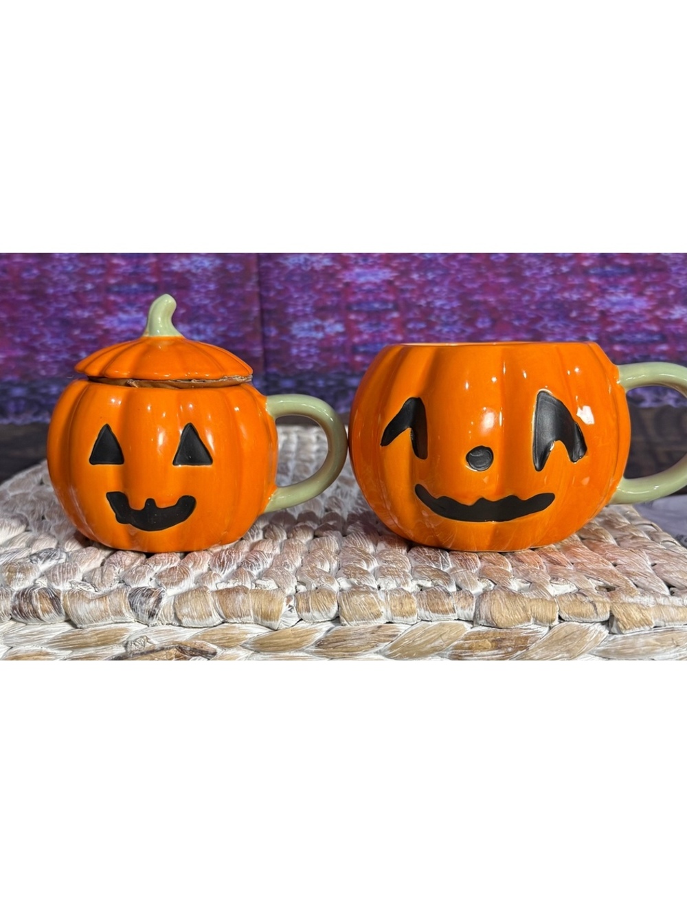 Hyde & EEK! Ceramic Pumpkin Halloween Mugs with Lid Set of 2